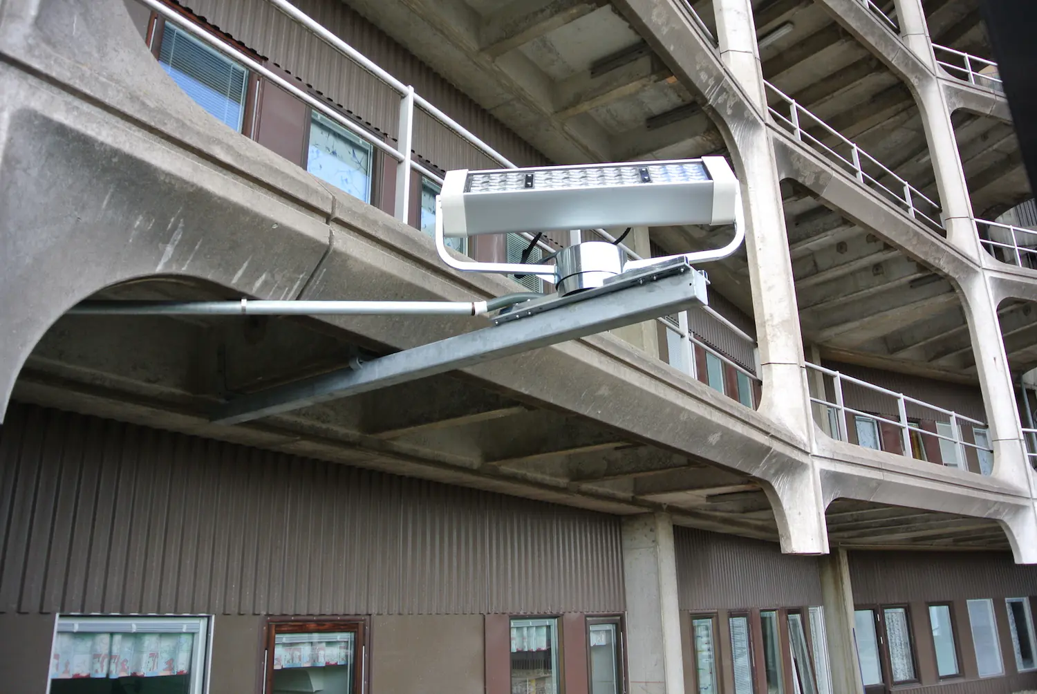 Lumina Soarelui în Spații Interioare 