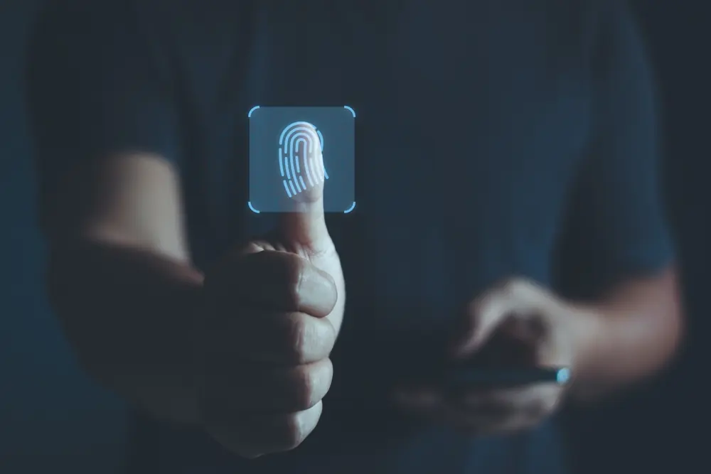 Cum selectezi scannerul de documente ideal pentru procese de onboarding clienți și verificare ID